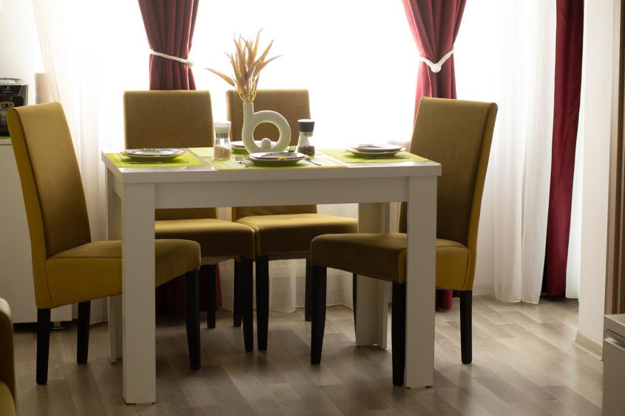 Apartament Summerland Mamaia Bagian luar foto